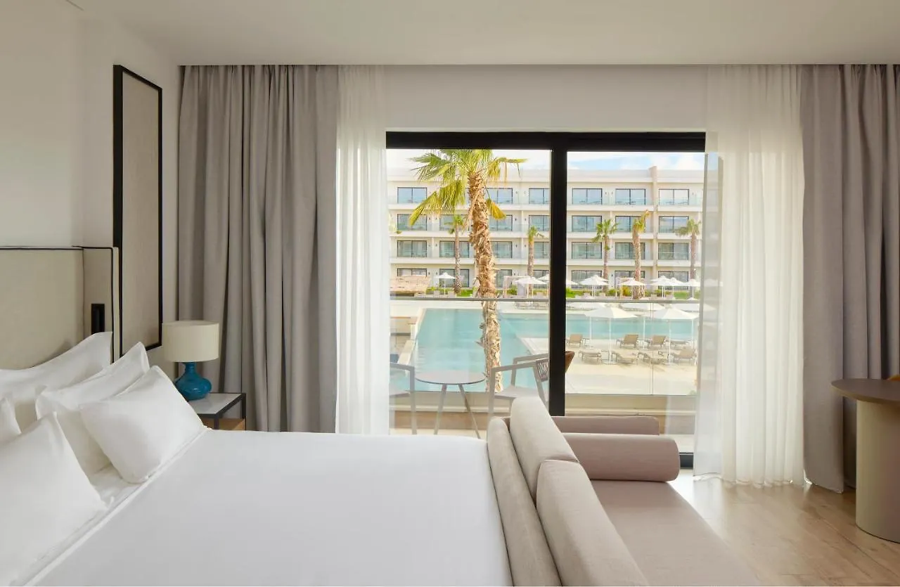 Hotel Melia Durres Albania à Plazhi San Pietro 5*,